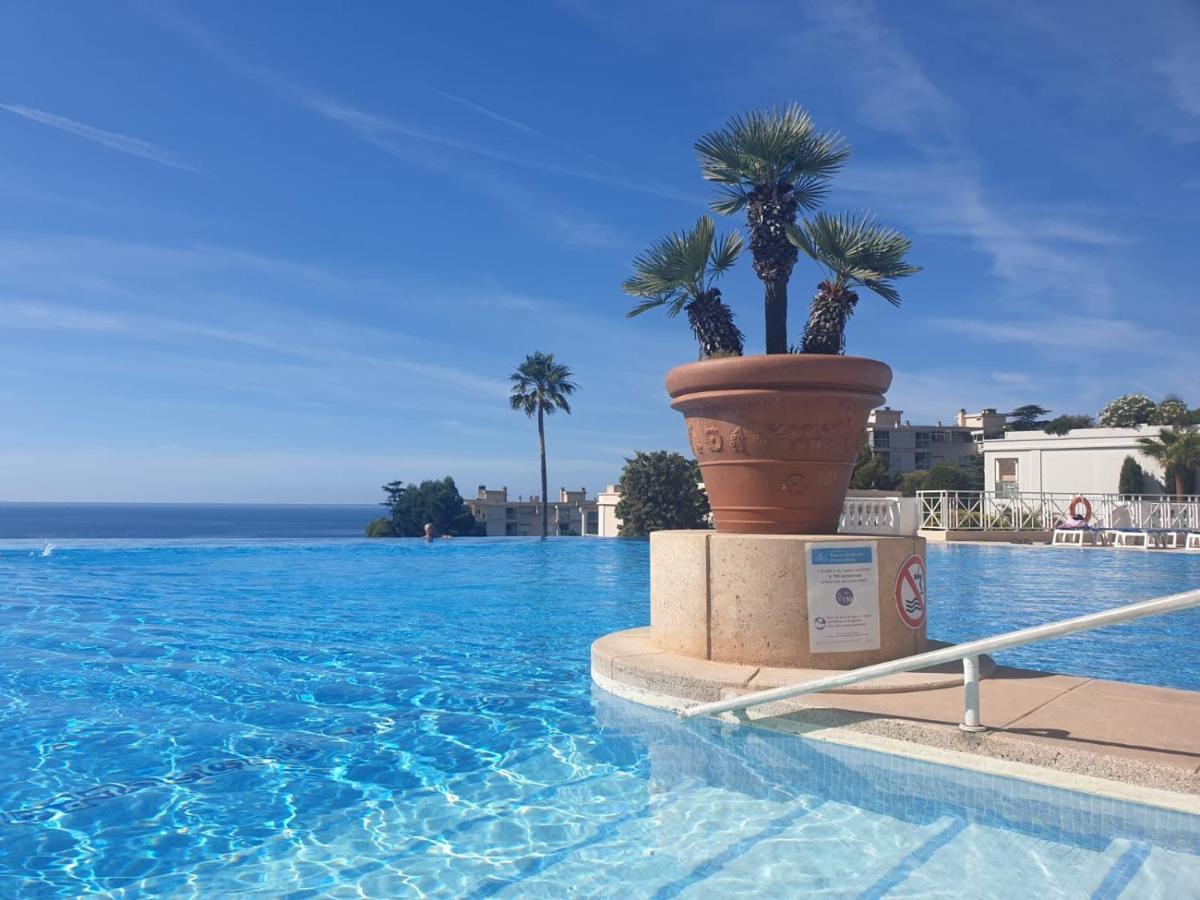 Cannes & More Exterior photo