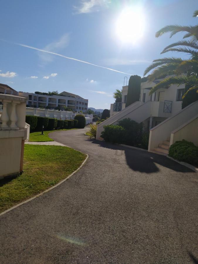 Cannes & More Exterior photo