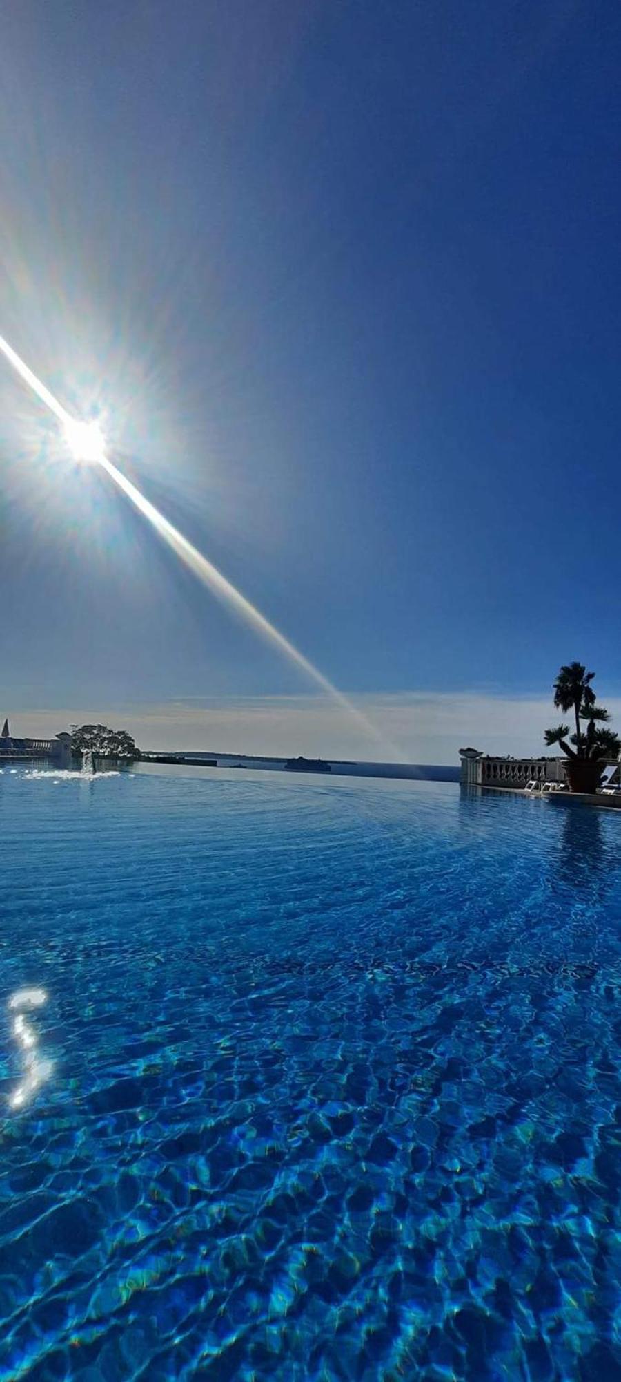 Cannes & More Exterior photo